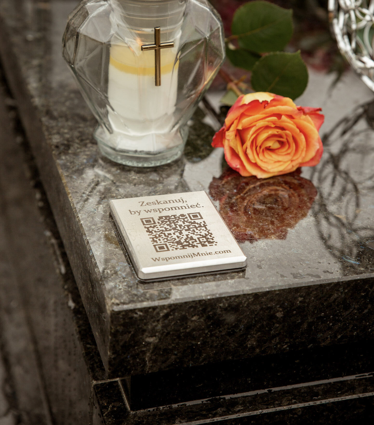 Tabliczka kod QR na grób